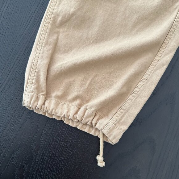 Aritzia TNA Khaki Cargo Pants - Picture 6 of 6
